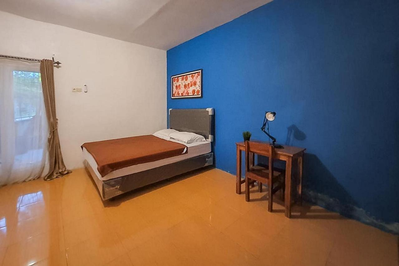 Syafa Homestay Syariah Mitra Reddoorz Tuban  Extérieur photo