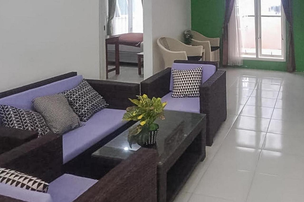 Syafa Homestay Syariah Mitra Reddoorz Tuban  Extérieur photo