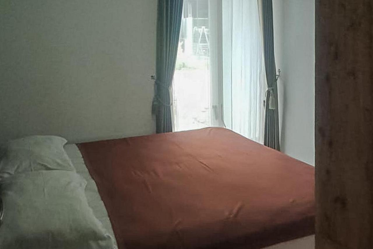 Syafa Homestay Syariah Mitra Reddoorz Tuban  Extérieur photo