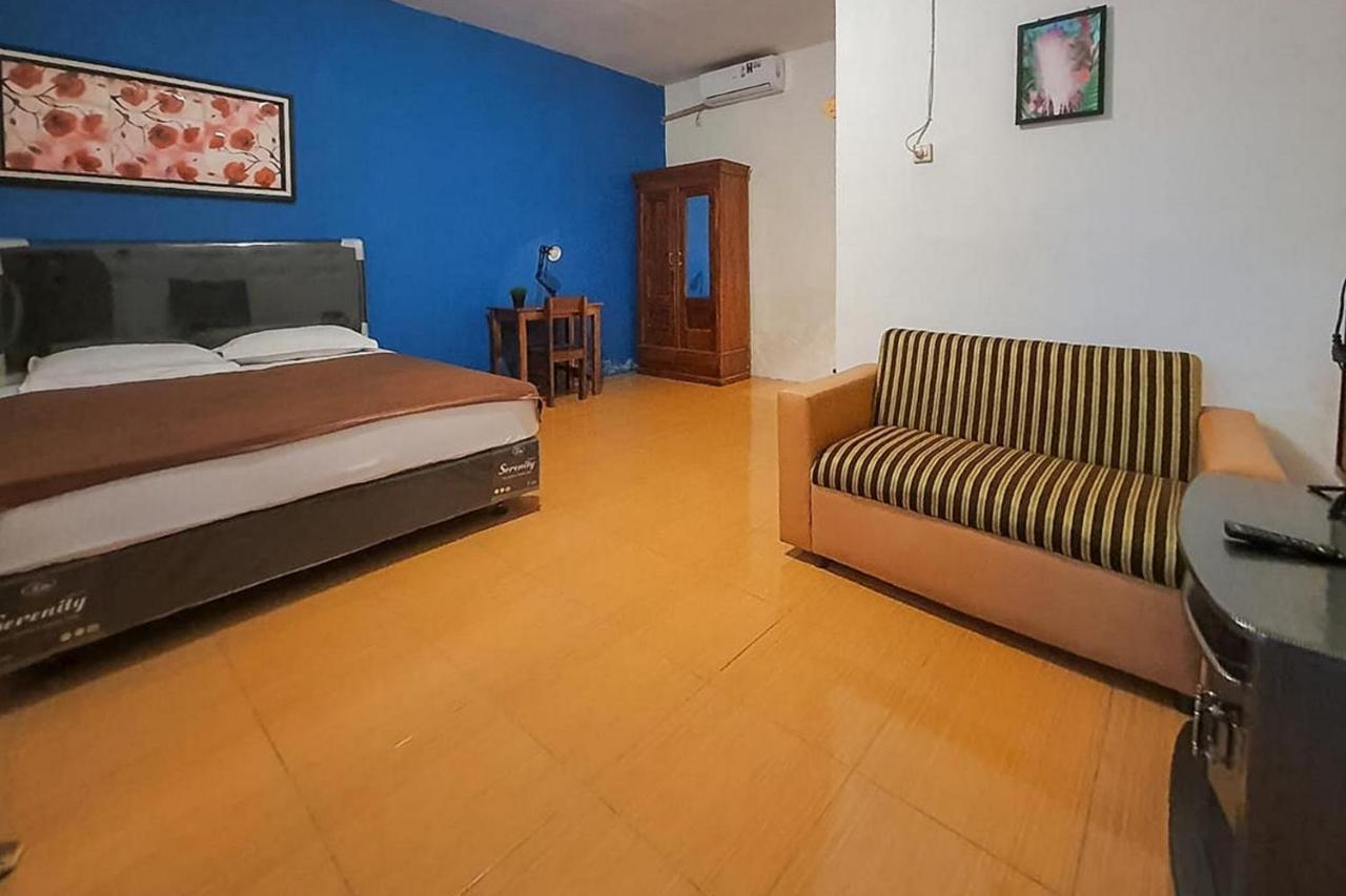 Syafa Homestay Syariah Mitra Reddoorz Tuban  Extérieur photo