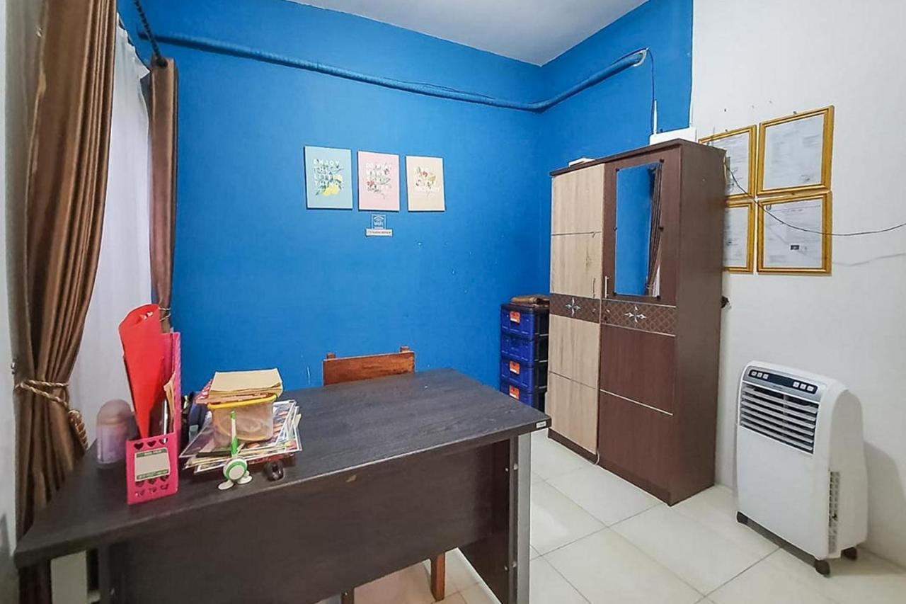 Syafa Homestay Syariah Mitra Reddoorz Tuban  Extérieur photo